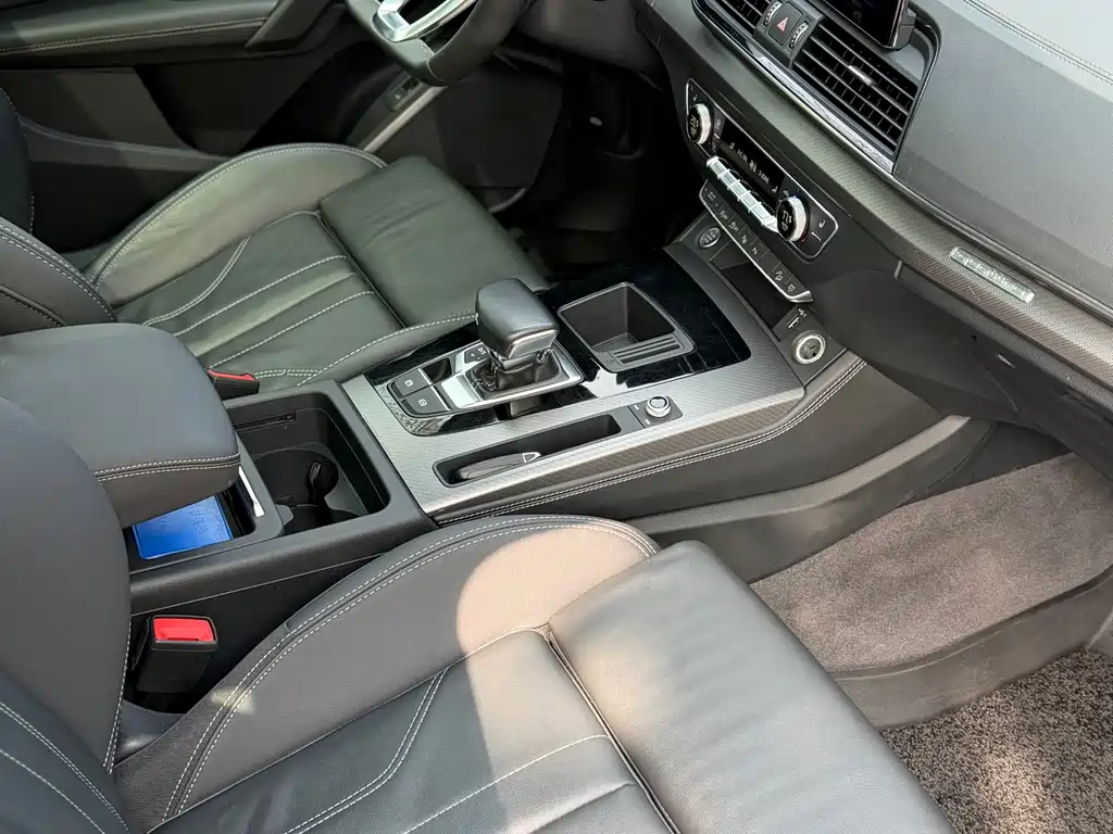 Audi Q5L — миниатюра 14
