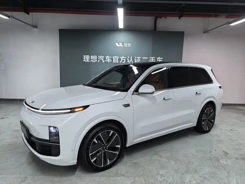 Li Auto Li L9 2025