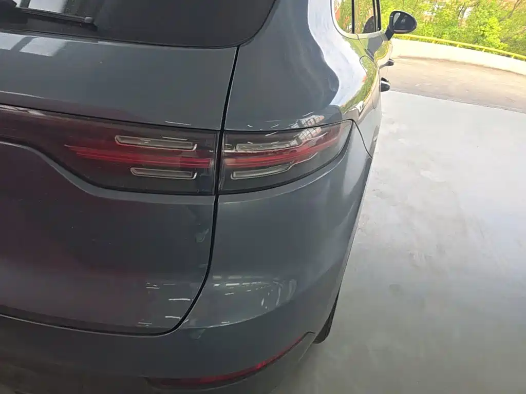 Porsche Cayenne — миниатюра 8