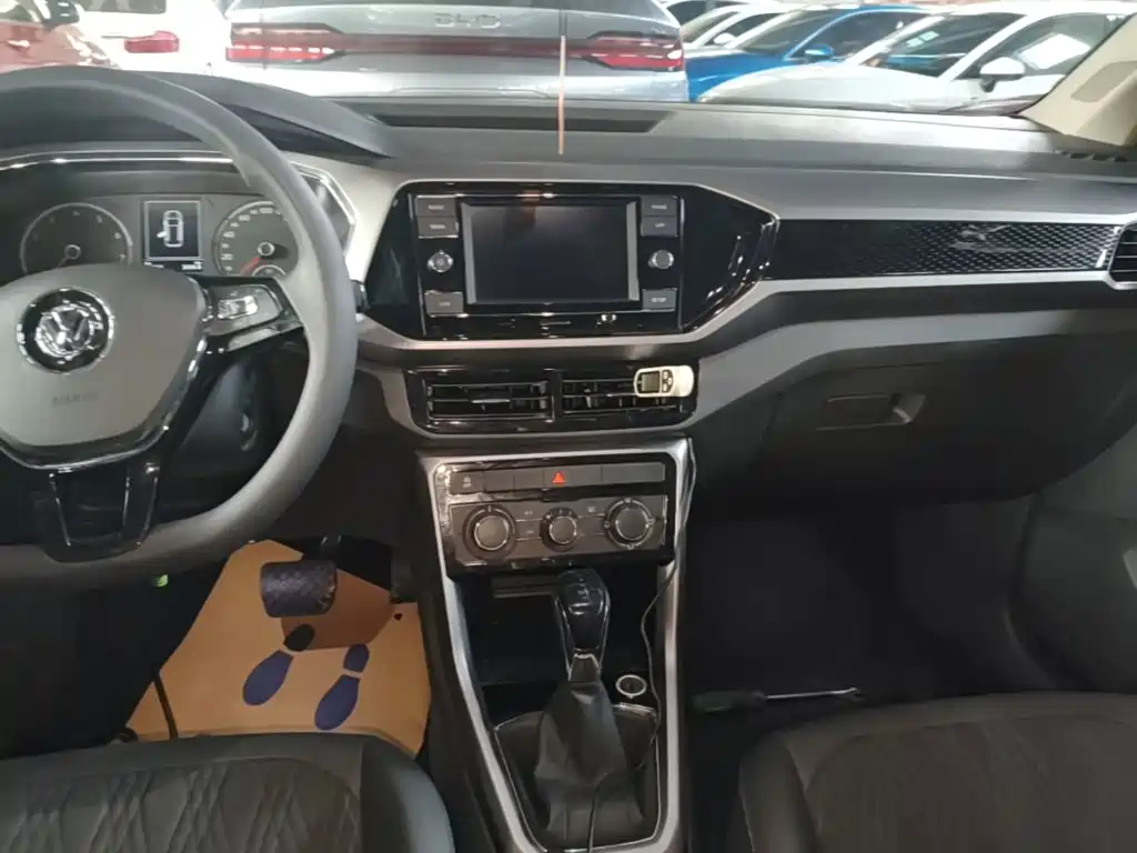Volkswagen T-Cross — миниатюра 13