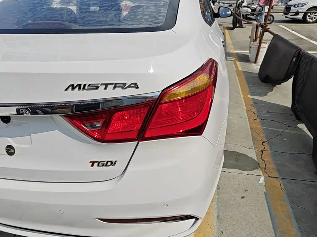 Hyundai Mistra — миниатюра 8