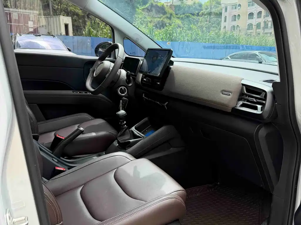 Wuling 星光730 — миниатюра 15