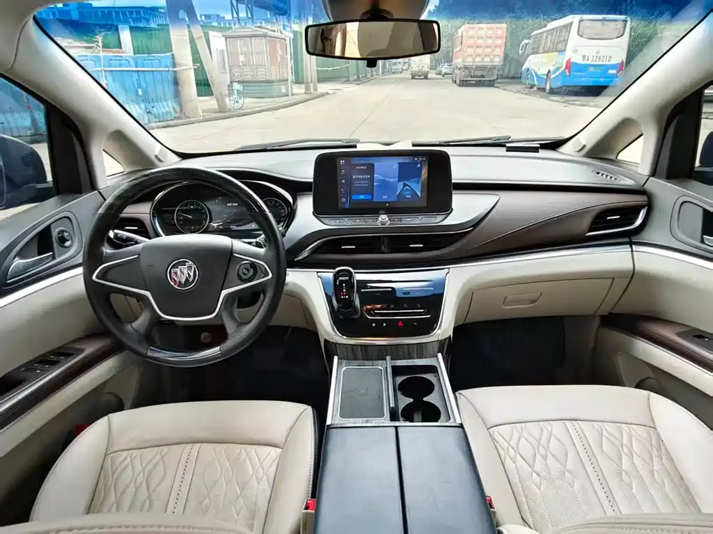 Buick GL8 — миниатюра 5