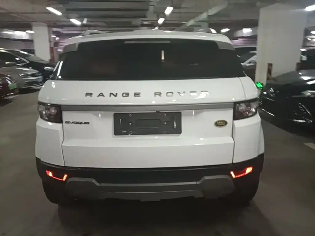Land Rover Evoque — миниатюра 6