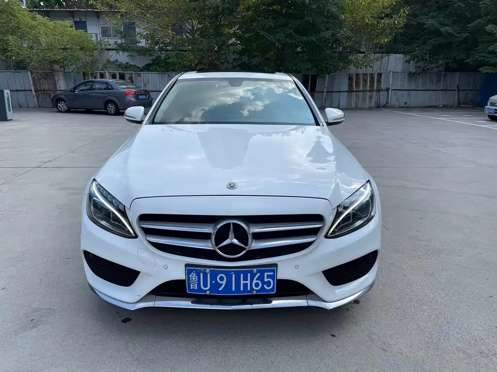 Mercedes-Benz C-Class — миниатюра 2