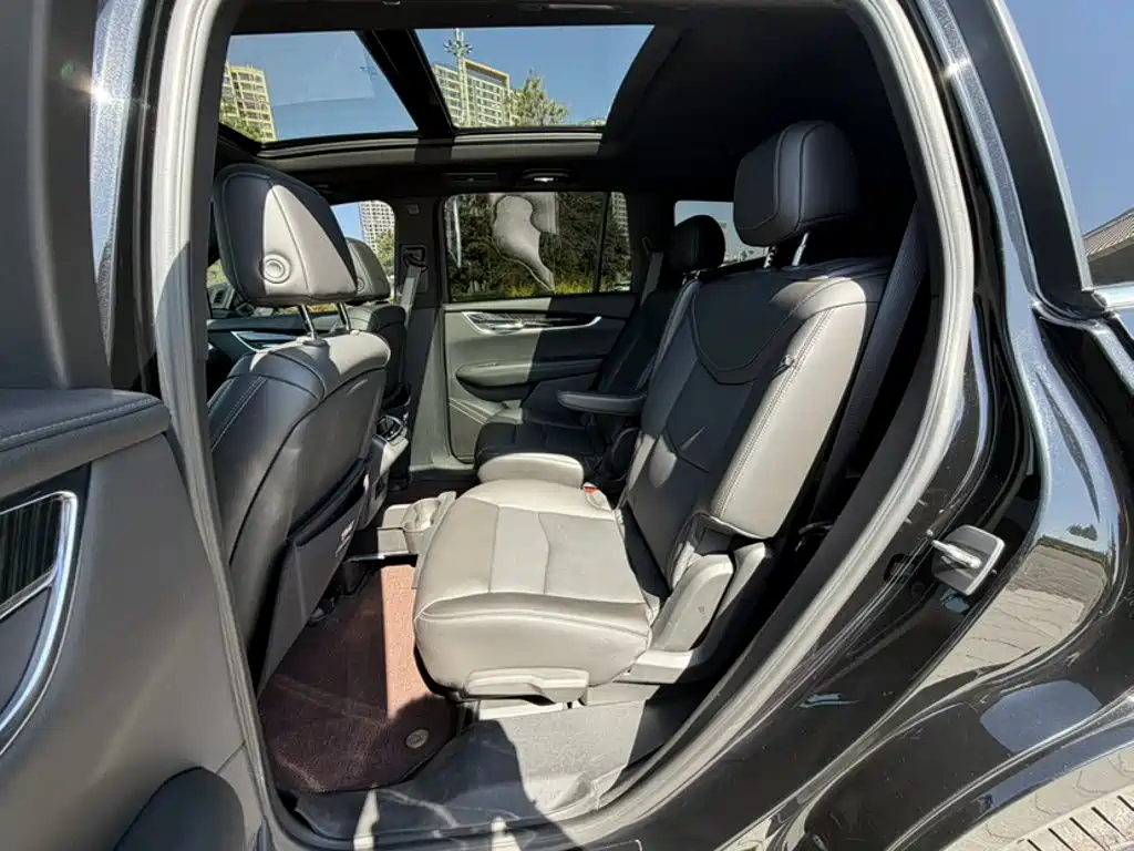 Cadillac XT6 — миниатюра 14