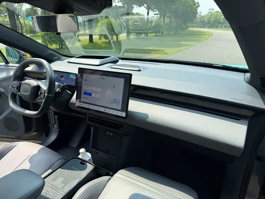 Lynk & Co Z20 — миниатюра 17