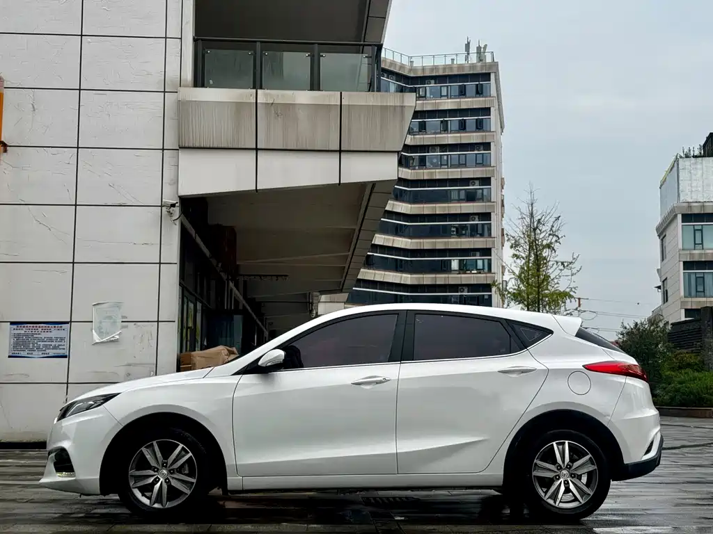 Changan Eado XT — миниатюра 4