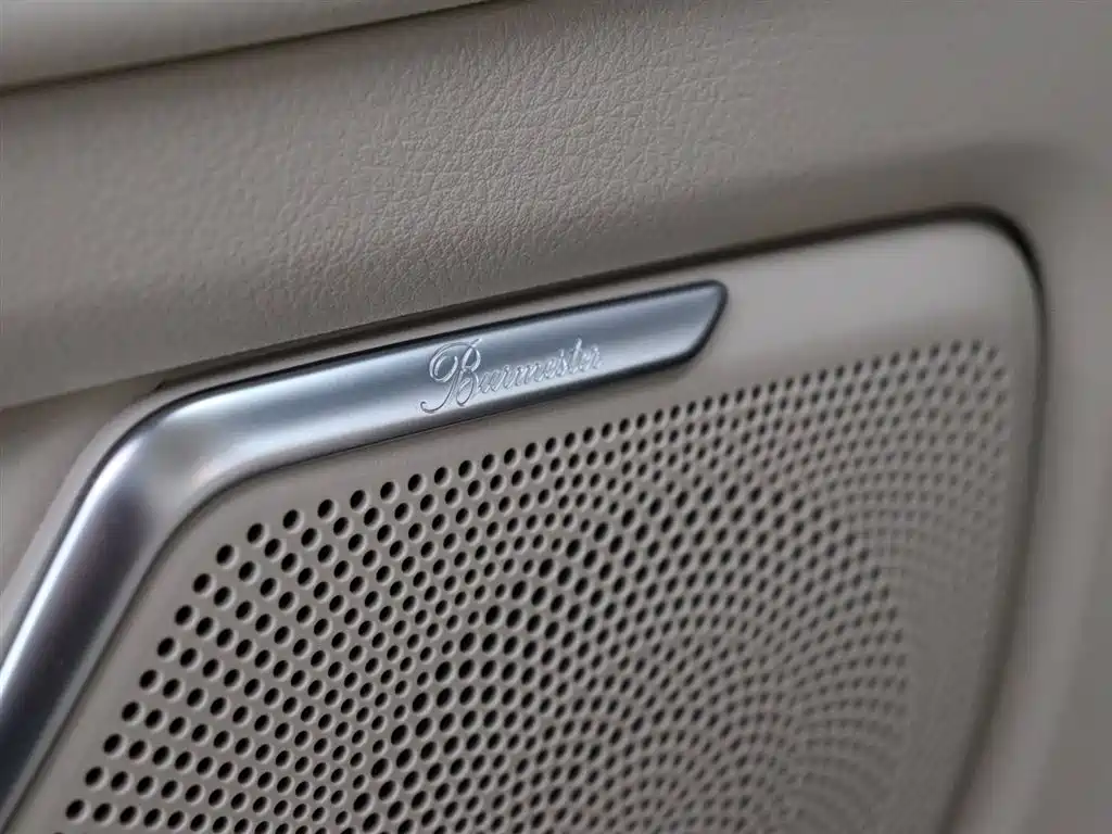 MERCEDES-BENZ V CLASS