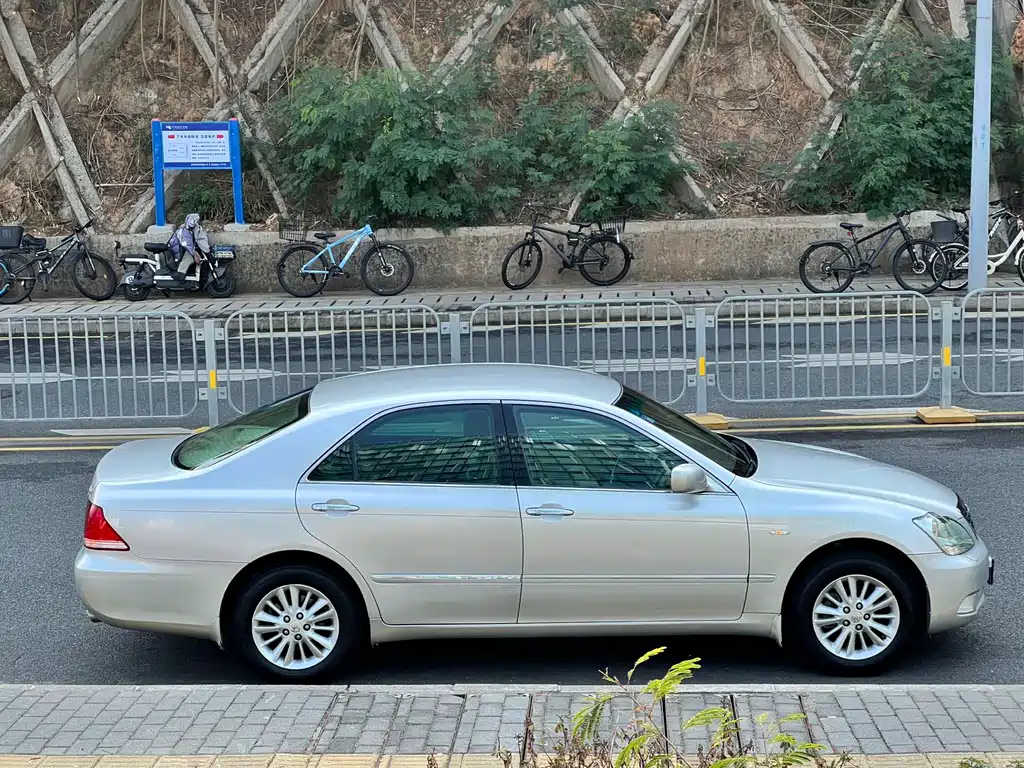 Toyota Crown 2007 2.5L Royal