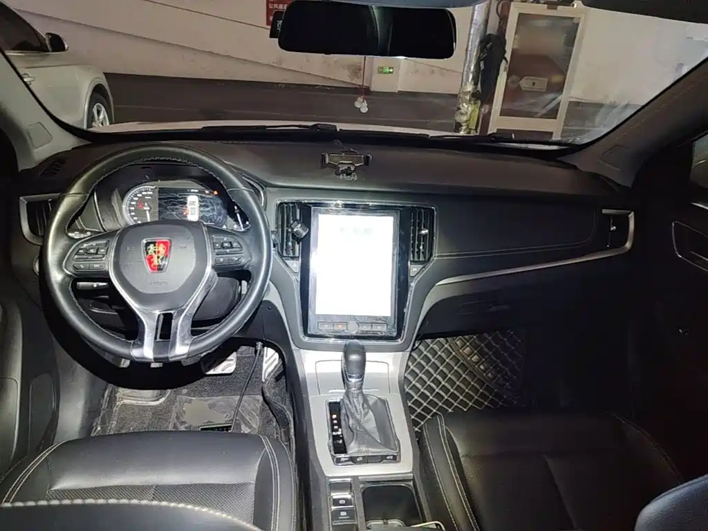 Roewe RX5 — миниатюра 10