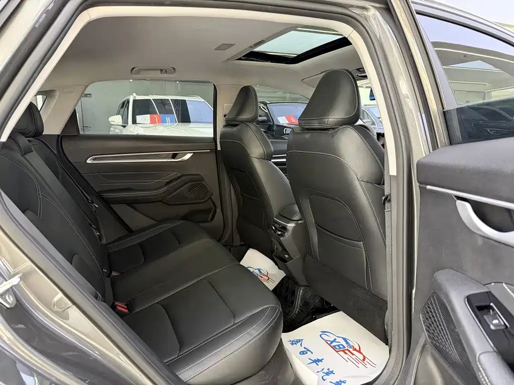 Geely Emgrand — миниатюра 7