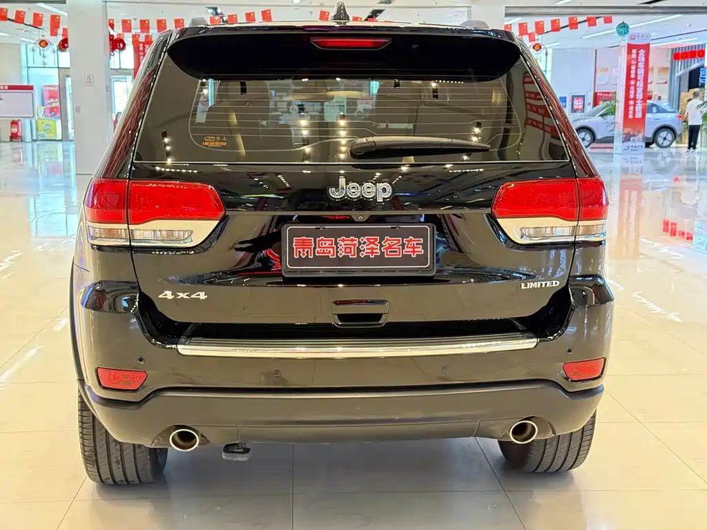 Jeep Grand Cherokee (Import) — миниатюра 14