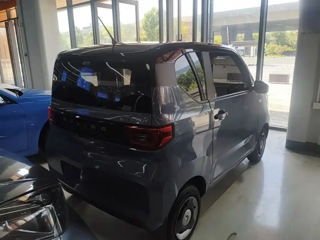 Wuling MINIEV — миниатюра 7