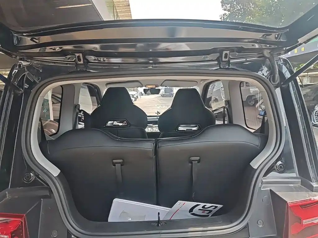 Wuling MINIEV — миниатюра 19