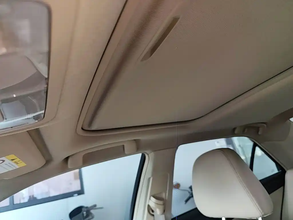 Toyota Camry — миниатюра 18