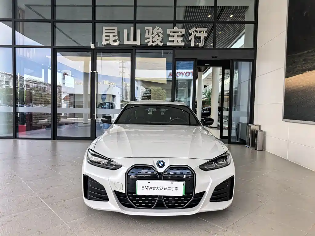 BMW i4 — миниатюра 2