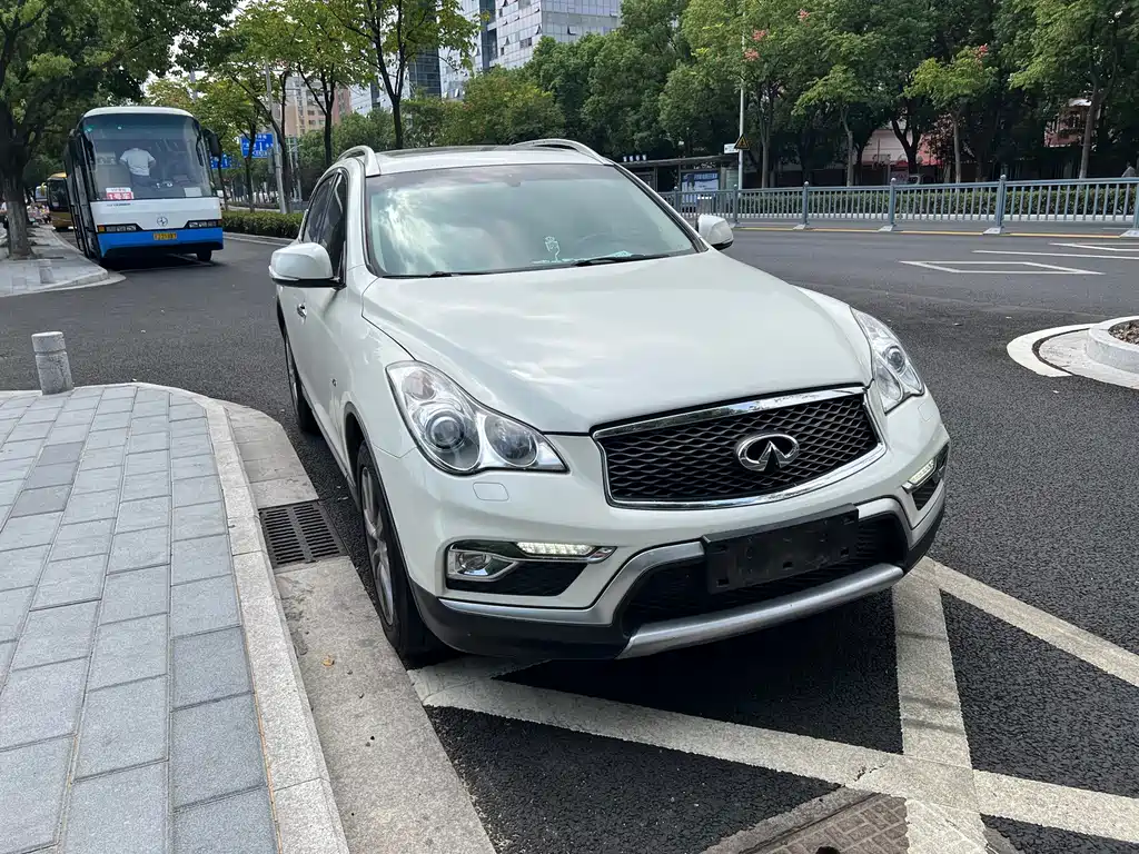 Infiniti QX50 — миниатюра 3