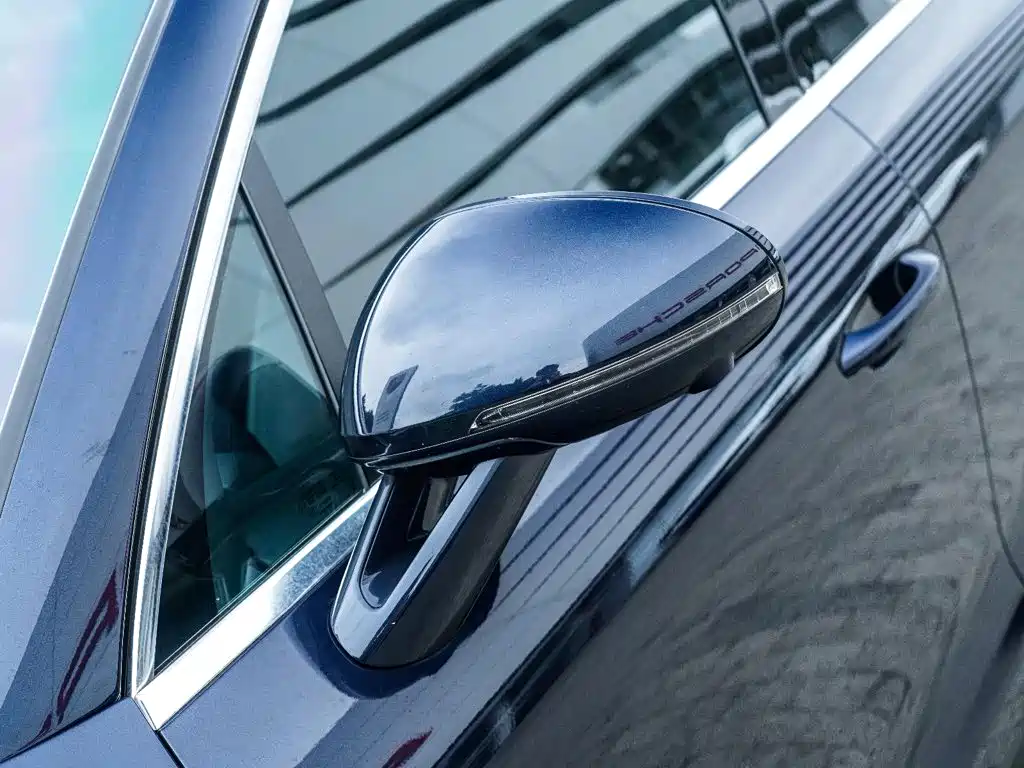 Porsche Macan — миниатюра 7
