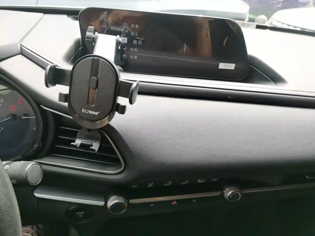 Mazda CX-30 EV — миниатюра 13