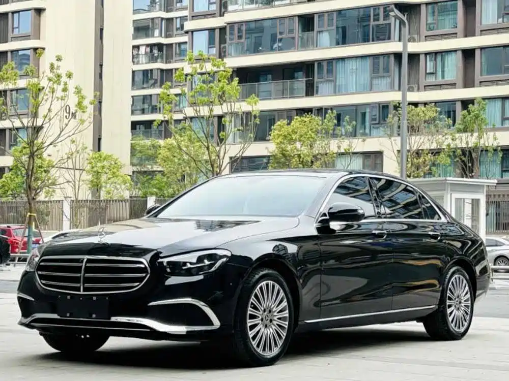 Mercedes-Benz E-Class 2023