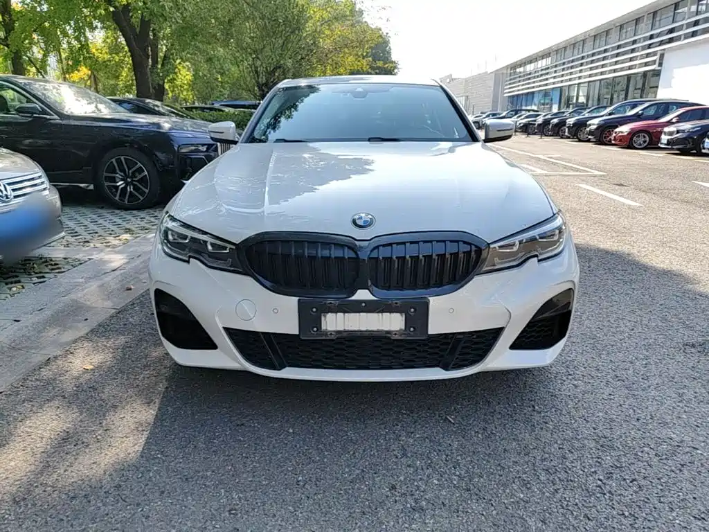 BMW 3 Series — миниатюра 3