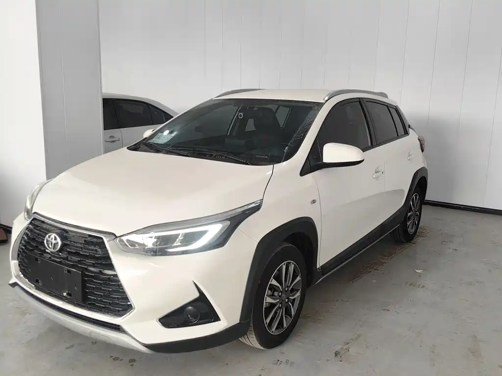 Toyota Yaris L 2022