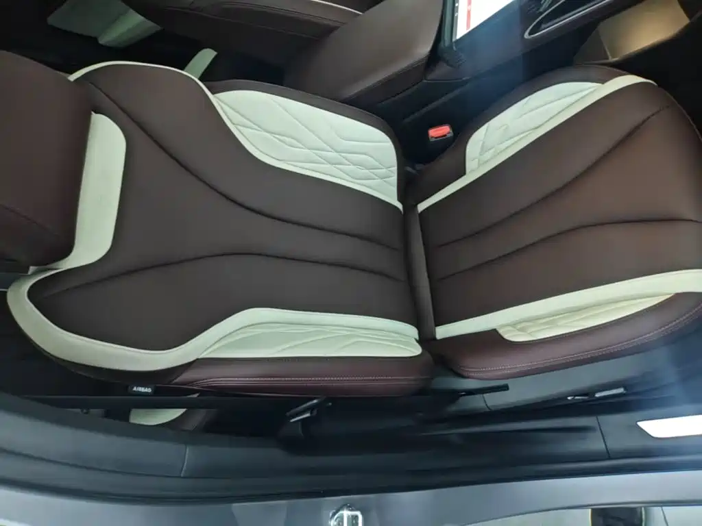 Geely Xingyue L — миниатюра 25