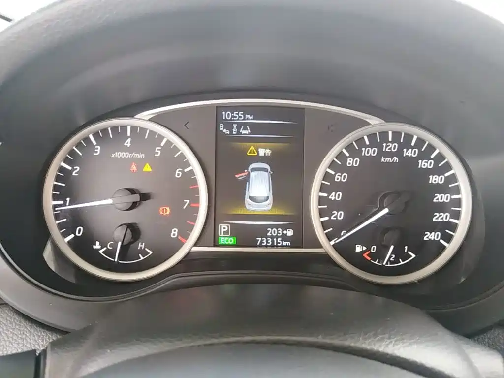 Nissan Tiida — миниатюра 16