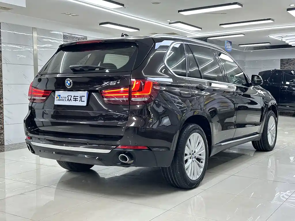 BMW X5 (Import) — миниатюра 6
