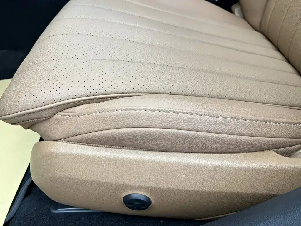 Mercedes-Benz E-Class — миниатюра 42
