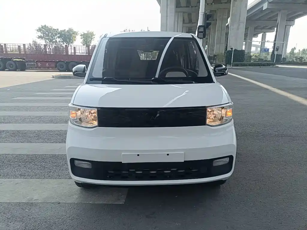 Wuling MINIEV — миниатюра 3