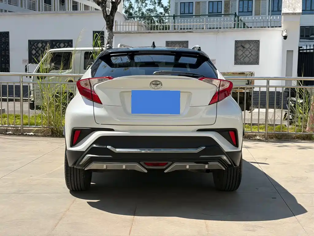 Toyota IZOA — миниатюра 4