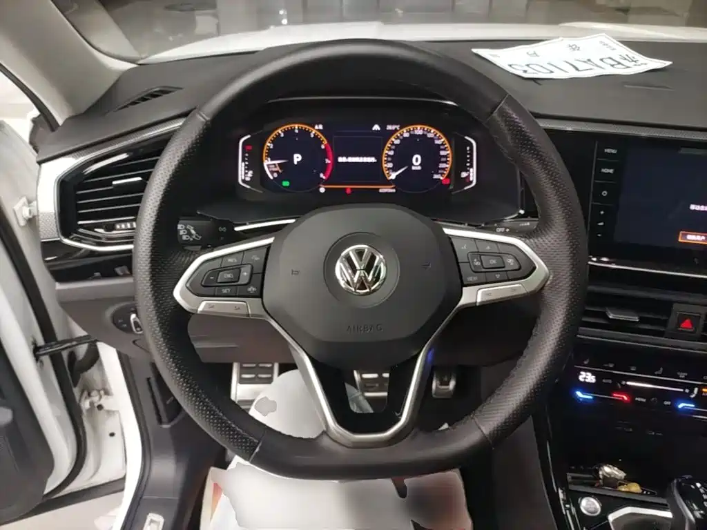 Volkswagen X — миниатюра 11