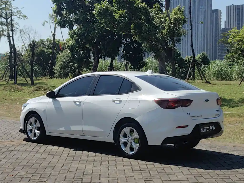 Chevrolet Cavalier — миниатюра 11
