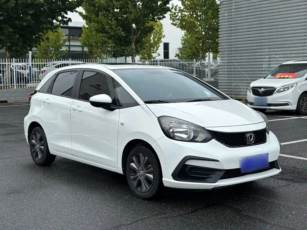 Honda Fit — миниатюра 6