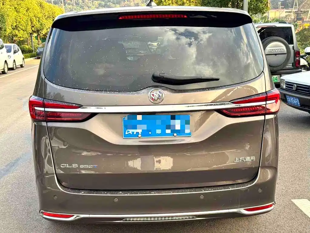Buick GL8 — миниатюра 8