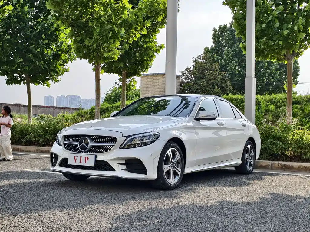 Mercedes-Benz C-Class 2020