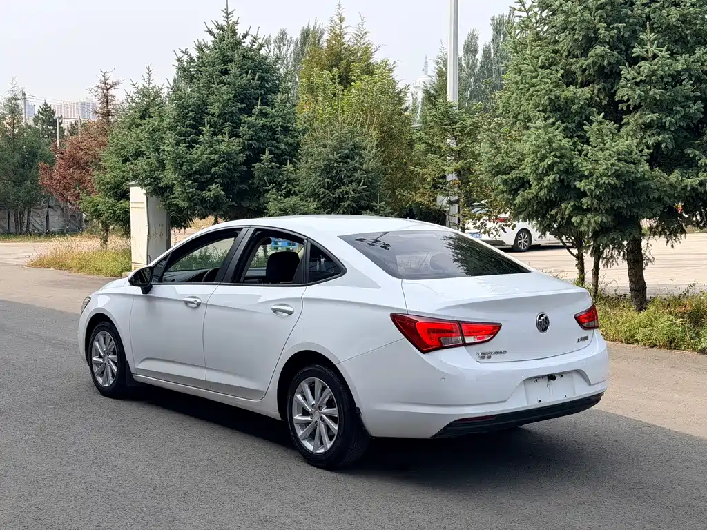 Buick Verano — миниатюра 4