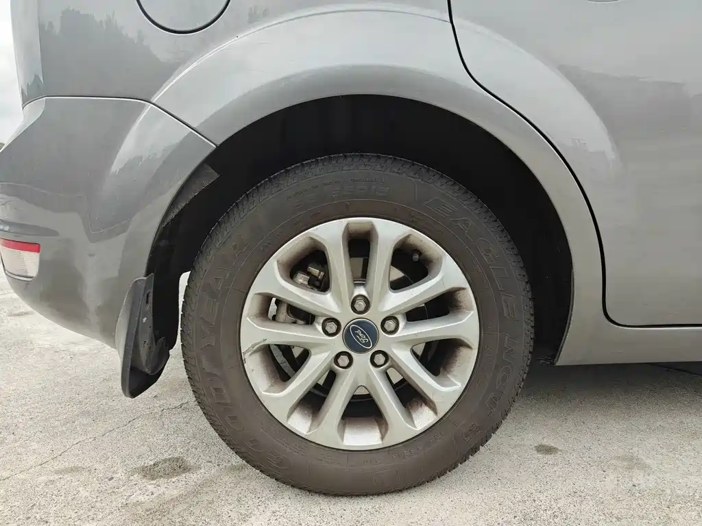 Ford Focus — миниатюра 18