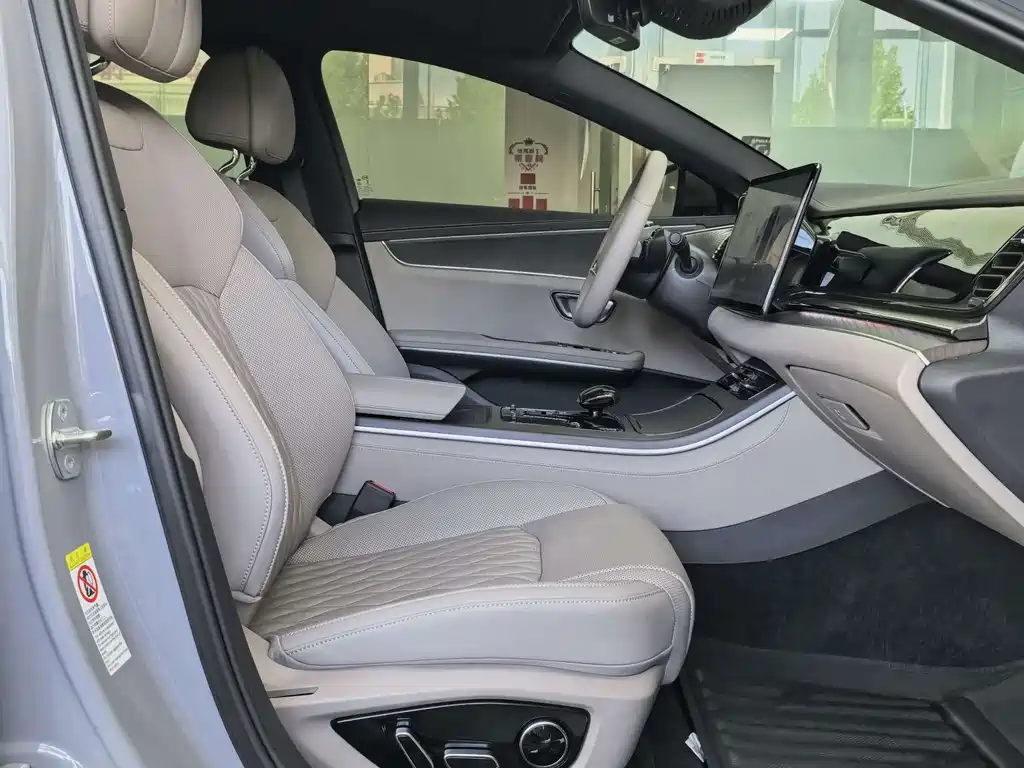 BYD Han — миниатюра 8