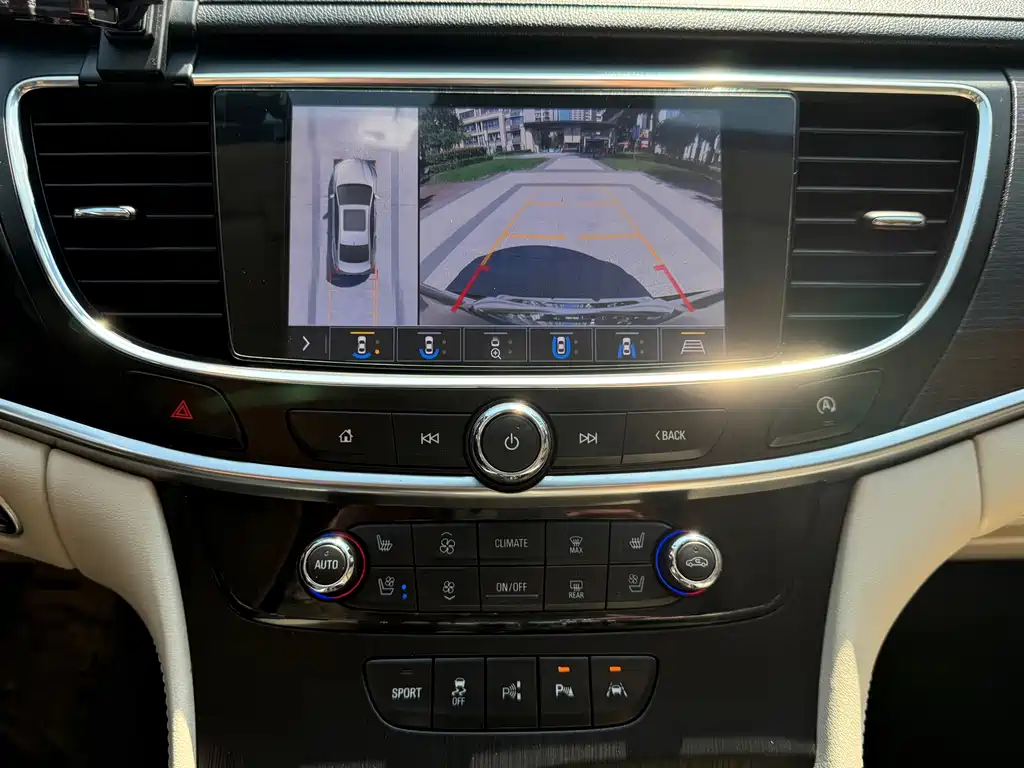 Buick LaCrosse — миниатюра 12