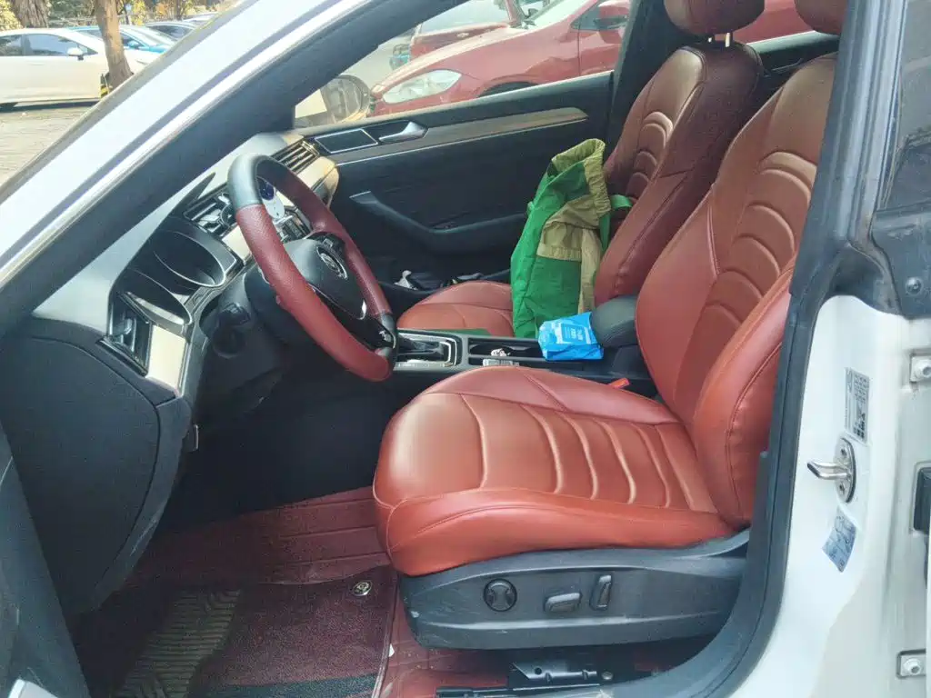 Volkswagen CC — миниатюра 11