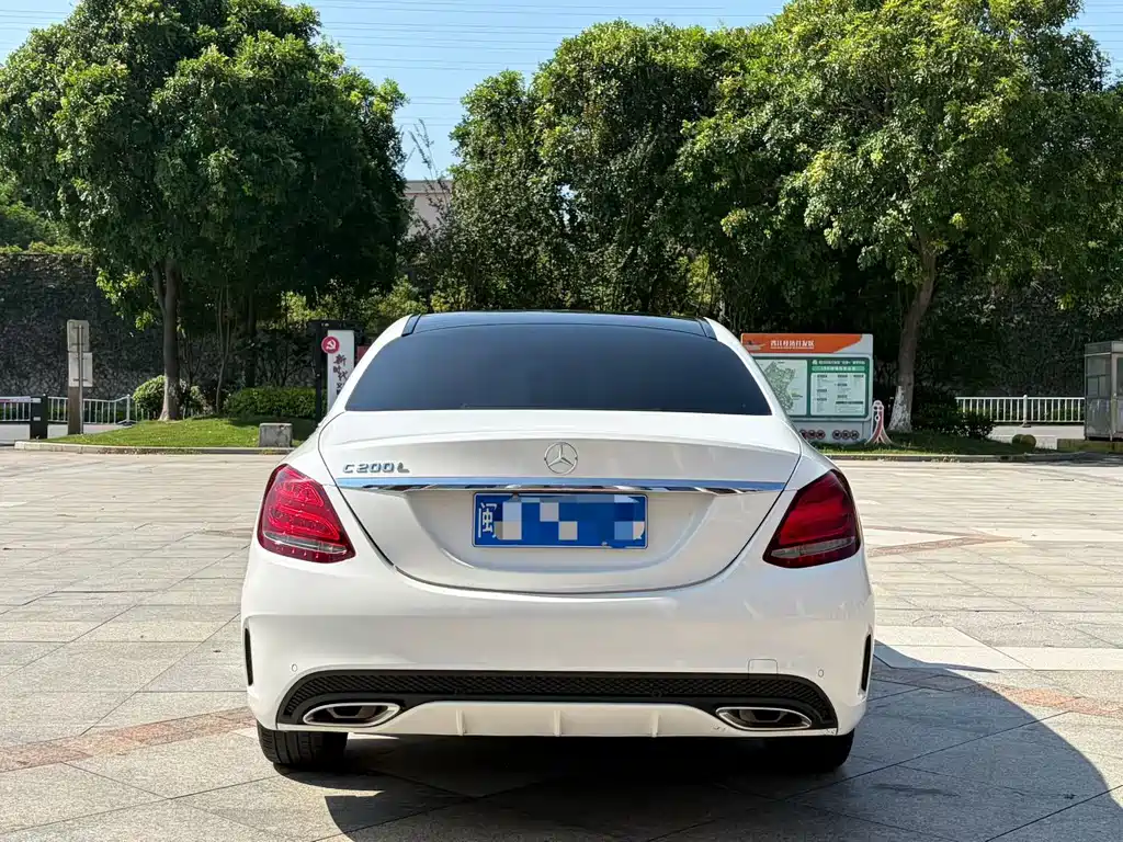 Mercedes-Benz C-Class — миниатюра 8