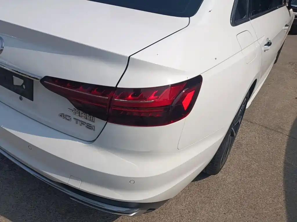 Audi A4L — миниатюра 8