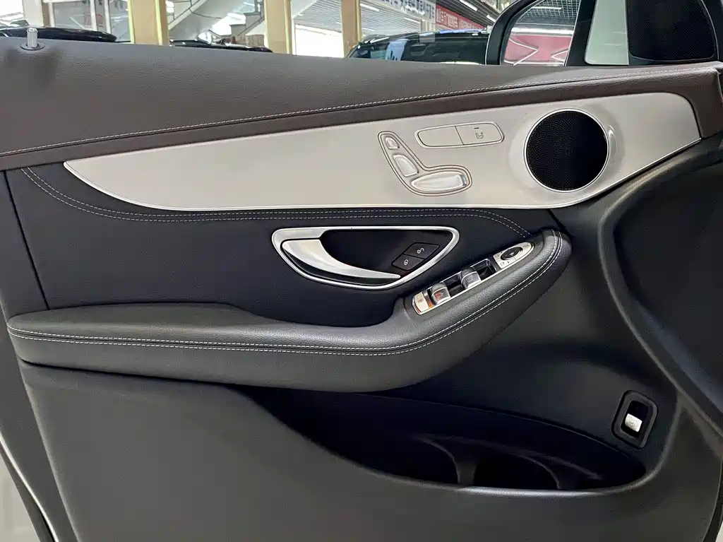 Mercedes-Benz GLC 2021 GLC 260 L 4MATIC
