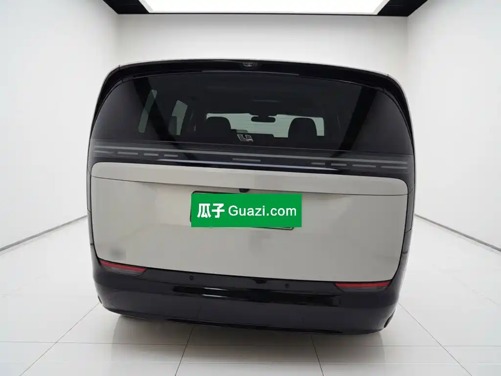 Li Auto Li MEGA — миниатюра 3