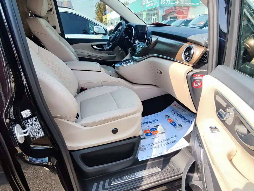 Mercedes-Benz V-Class — миниатюра 22