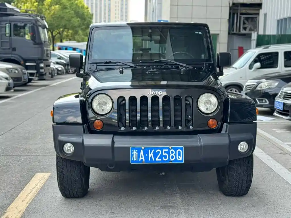 Jeep Wrangler — миниатюра 2