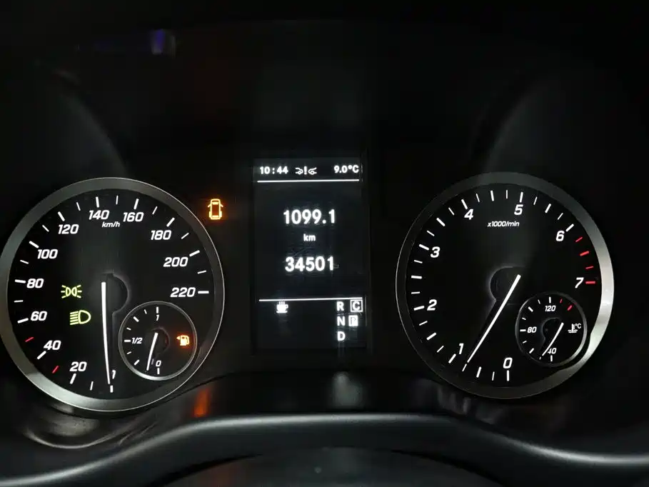 Mercedes-Benz Vito — миниатюра 22